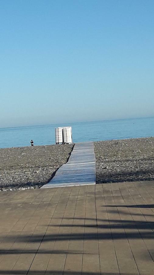 Apartament In The Centre Batumi Bagian luar foto